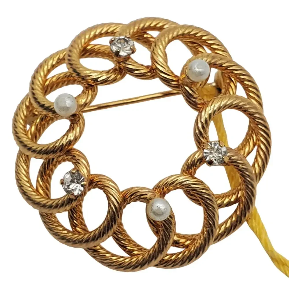 Begere Circle Brooch Infinity Faux Pearl Rhinestone Gold Tone‎ Round Dome Pin